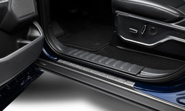 TrailArmor_RockerPanel_onvehicle_14125.jpg